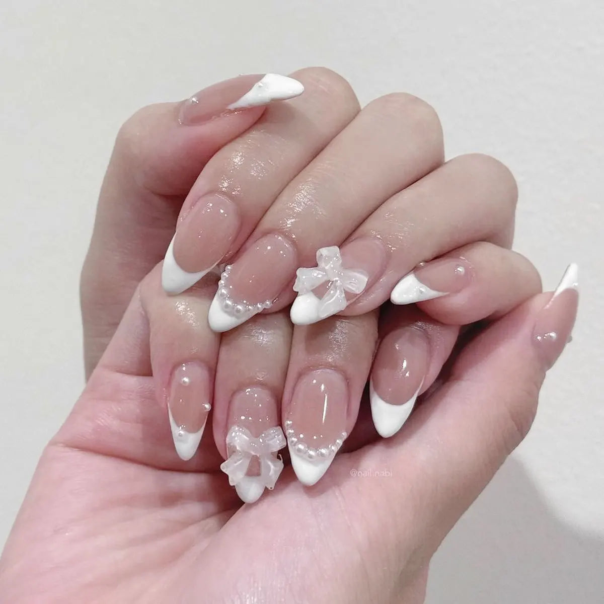 24-Piece Sweet Cat Eye French Press-On Nails with 3D Bow Knot Design